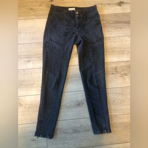 JOLT brand Black cropped skinny jeans Size 1/25waist